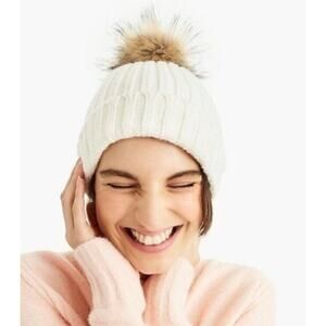 NWT J CREW Women’s Cream Cashmere Cableknit Beanie with Faux Fur Trim